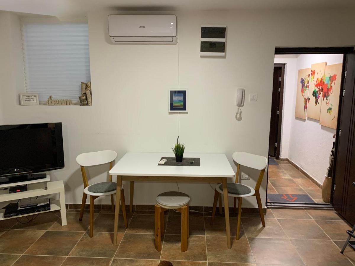 A6 Apartment 诺威萨 外观 照片