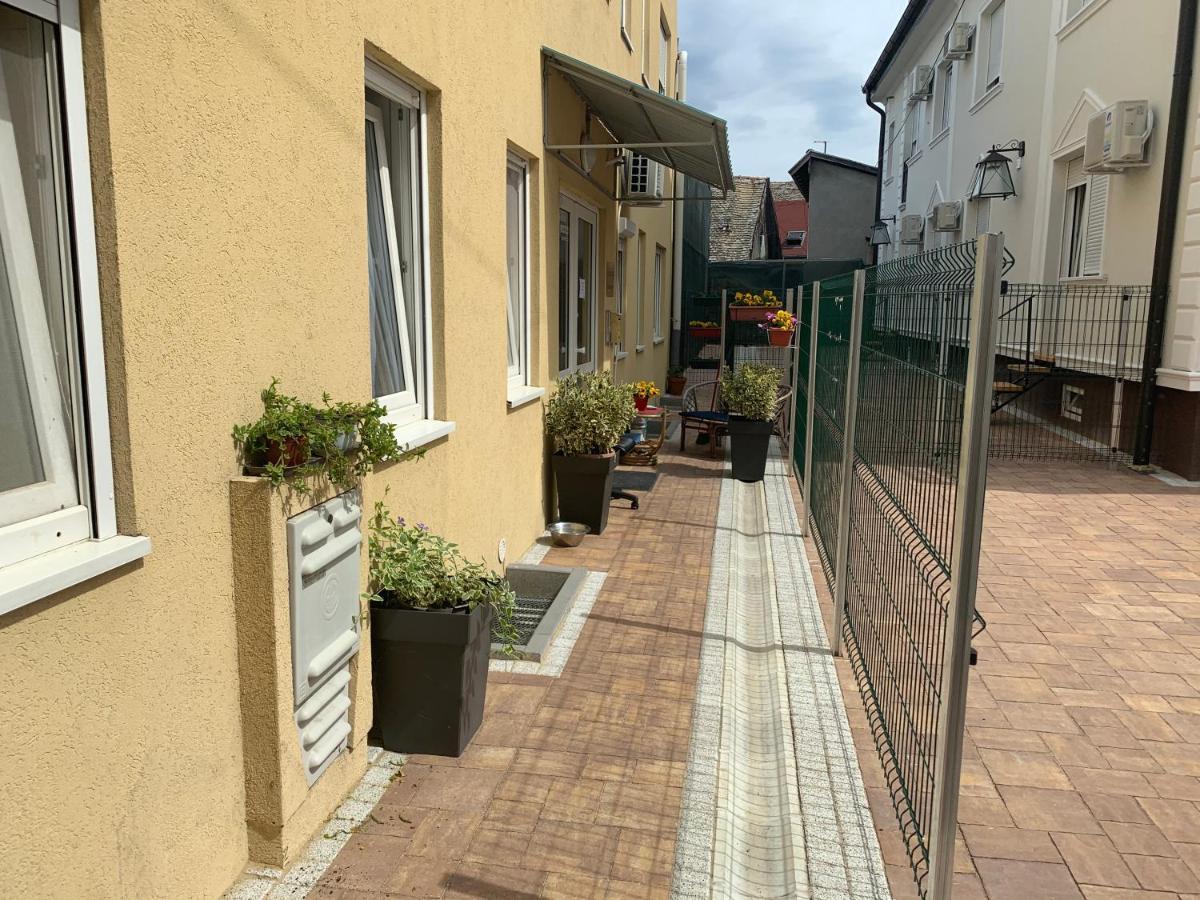 A6 Apartment 诺威萨 外观 照片